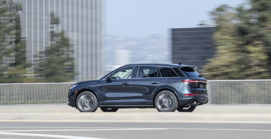  Lincoln Corsair Grand Touring 2020 года  (фото 2 из 22)